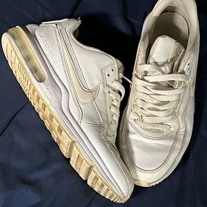 Nike Air Max White W8